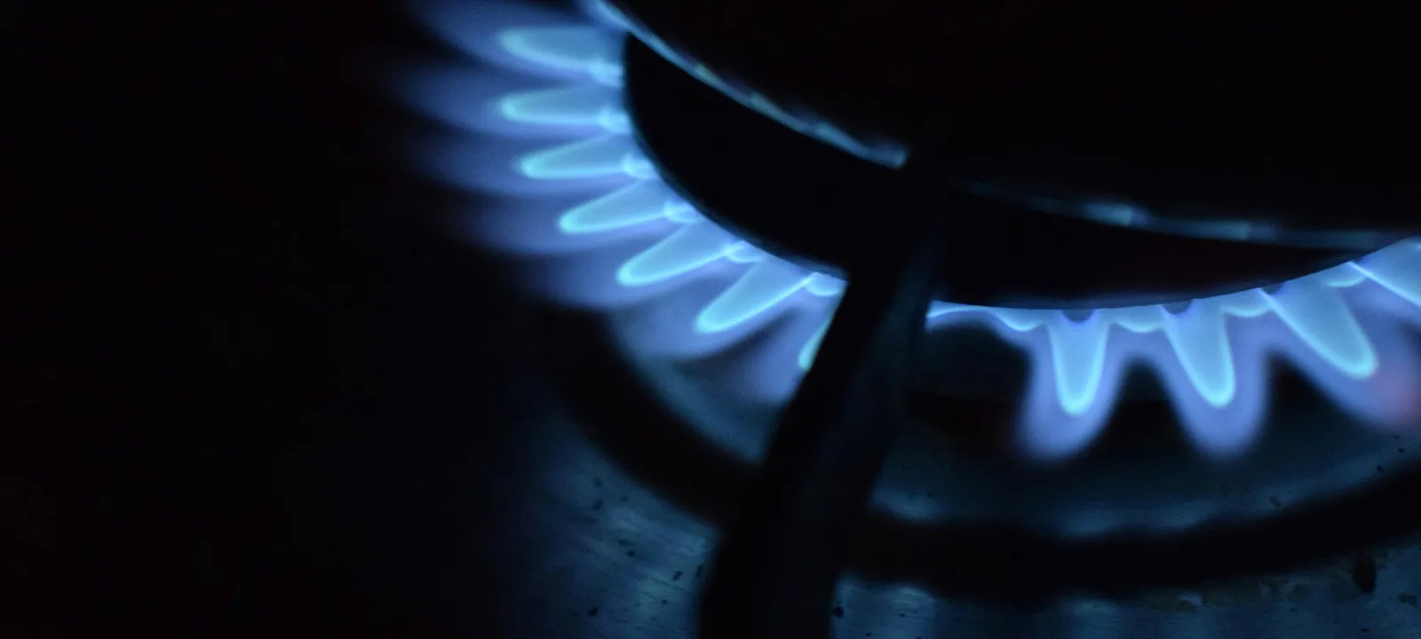 Gas fitting imagery from the Acrow website